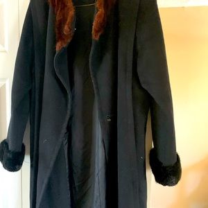 Ladies Dress Coat 100% Wool